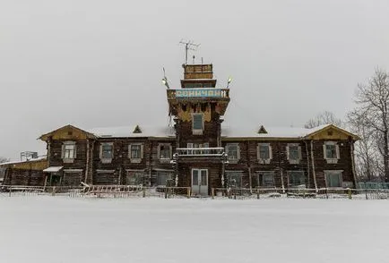 Care este cel mai vechi aeroport din România România Turism