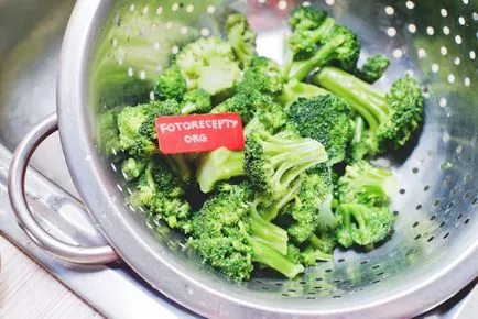 Brokkoli saláta csirke, bab és gomba - lépésről lépésre receptek fotókkal otthon