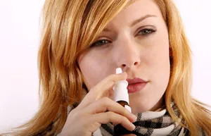 Cum de a utiliza spray-uri nazale pentru alergii și efectul comun rece a efectelor secundare agent, tipurile de spray-uri