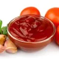 Ketchup de pasta de tomate la domiciliu modul de a face rețeta