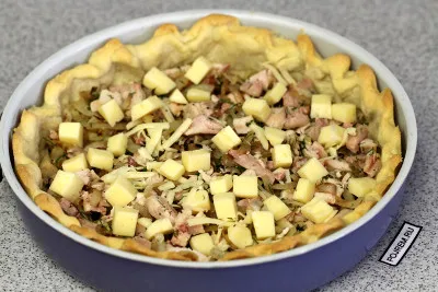 Quiche csirke - lépésről lépésre recept, hogyan kell főzni fotókkal