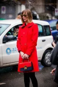 Red Coat създадете ефектен образ