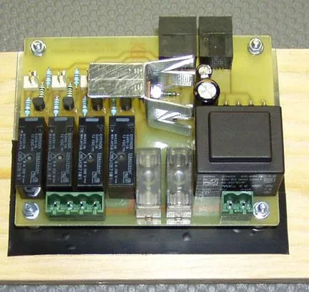 Controlerul pentru acvariu cu mâinile pe pic16f677 microcontroler, radio, zonă de amatori