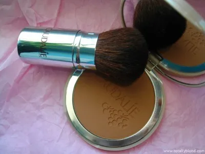 Mineral Bronzer Powder Caudalie Teint Divin ásványi barnító por