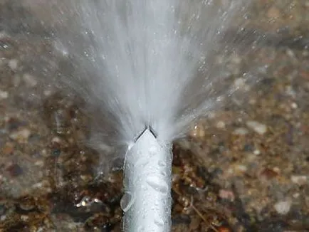 Hogyan készítsünk egy sprinkler rendszer saját kezűleg