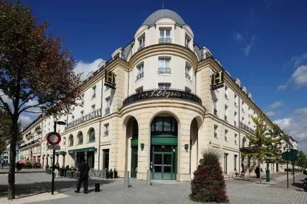 Hoteluri în Paris și un număr de carte despre disnelenda și teritoriu (2017 sezon)