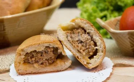 Pite 15 percig (a sütőben vagy serpenyőben), egy recept lépésről lépésre fotók, minden étkezés