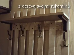 Как да си направим закачалка в коридора с ръце, изработени от дърво с ръцете си! интересно дървена