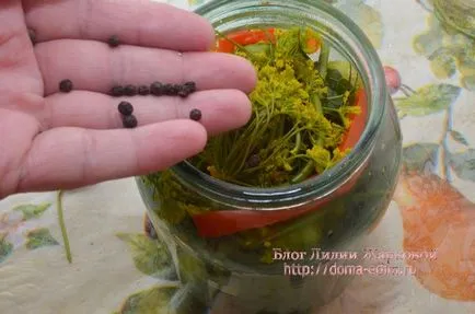 Рецепта за хрупкави кисели краставички през зимата без стерилизация с подробно снимка