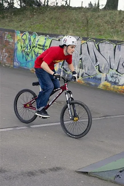 Iskola Dirt Jumping lecke 1 - gépek hajtás uabike, kerékpározás, mint egy életmód