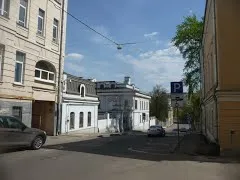 Ostozhenka Street în Moscova pe hartă cu numere de casă