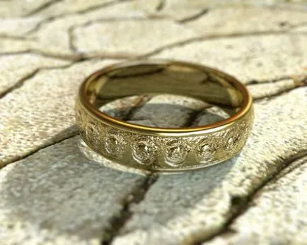 Окачен годежен пръстен