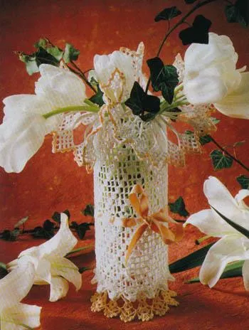 плетене на една кука ажурна ваза за цветя