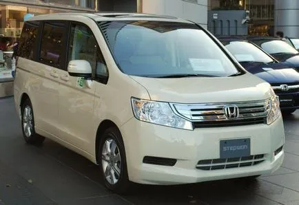 Honda stepvagon спецификации, снимки и коментари