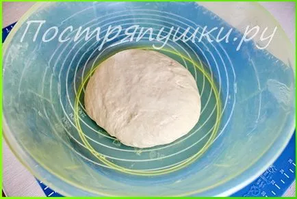 Пържени баници с кисело зеле - рецепта със снимки