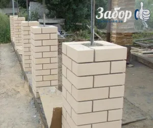 Blocks szívó és dekoratív oszlopok