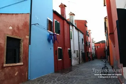 Burano (Veneția) explozie în fabrica de vopsea (cum să obțineți o fotografie) a articolului