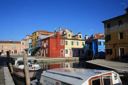 Burano (Veneția) explozie în fabrica de vopsea (cum să obțineți o fotografie) a articolului