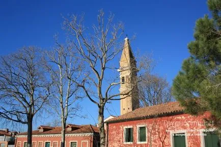 Burano (Veneția) explozie în fabrica de vopsea (cum să obțineți o fotografie) a articolului