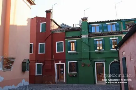 Burano (Veneția) explozie în fabrica de vopsea (cum să obțineți o fotografie) a articolului