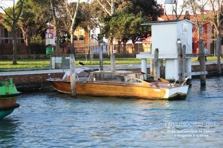 Burano (Veneția) explozie în fabrica de vopsea (cum să obțineți o fotografie) a articolului