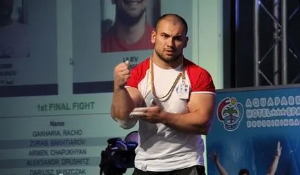 Campionilor în armwrestling, arm wrestling - un sport pentru bărbați adevărați