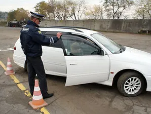 Mit tartalmaz a költségek járművezető-képzés