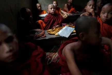 Cum sunt mici călugări budiști - Biblioteca turistică