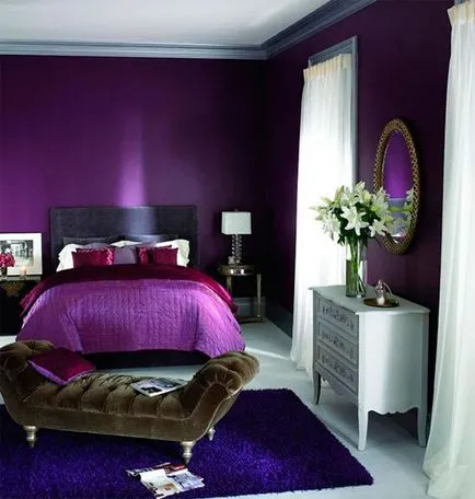 Виолетовият цвят в спалнята