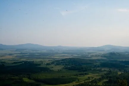 Mountain aushtau és forrása Aulia