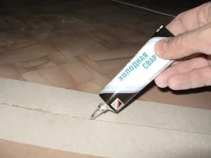 Cum de a pune linoleum pe podea de lemn, beton sau OSB de stabilire a mâinilor sale video de