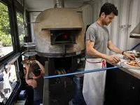 Hogyan válasszuk ki a megfelelő sütőben pizza