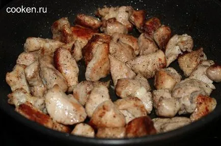 A burgonya és a hús a sütőben - a recept egy fotó