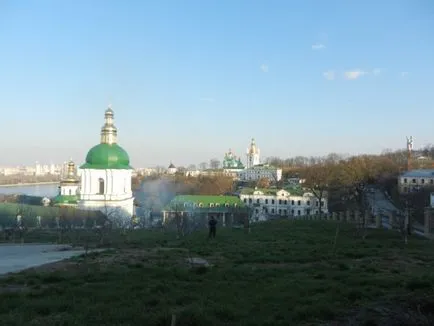 Киев-Pechersk лавра, пещери, църкви и музеи, къде да отида на почивка