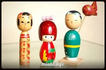 Kokeshi - Japán fabábu, borított festmények, miuki Mikado • Virtual Japán