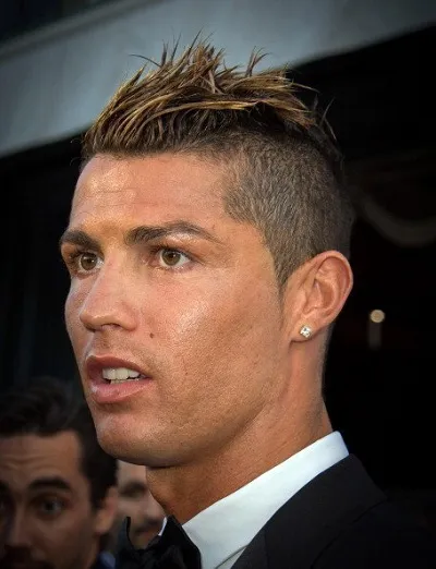 Cristiano Ronaldo și coafura lui