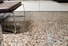 Önterülő padló tulajdonosok véleménye az előnye és hátránya hiányosságok árvíz, fényes a lakásban, és a fotók