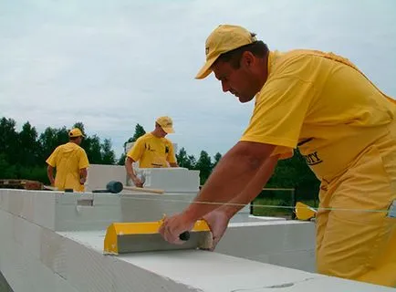 Szembenézni tégla ház pórusbeton video utasításokat, hogyan kell előírni a saját kezét, ár, fotó