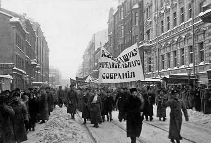 Защо болшевиките разпръснати на Учредителното събрание