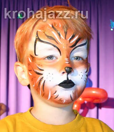 O sărbătoare pentru copil, desene pe fata, body painting, akvagrim, colorat festive, modele,