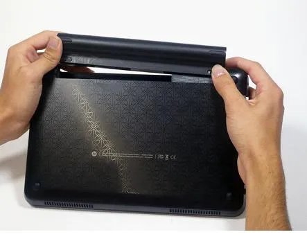 Elemzési, tisztító por és cseréje a ventilátor a laptop HP Mini 210 kezük