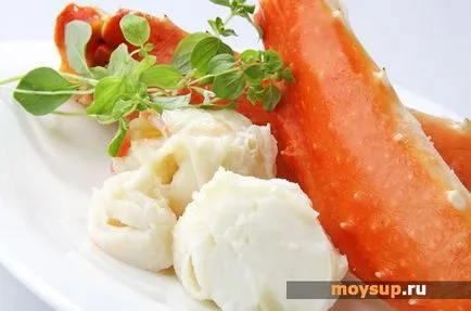 Salata cu rosii, branza si fetaksa crabmeat - retete pentru toate gusturile