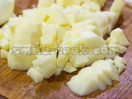 Solyanka с наденица и картофи - рецепта halophytes с наденица и картофи