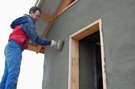 Technológia alkalmazása a vakolat a falon egy favázas épület