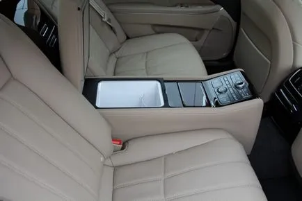 Test Drive на Mercedes S-Class Hyundai ekus срещу Lexus LS 460 и S-Class