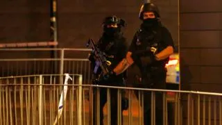 Explozia din Manchester 19 morți, iar poliția bănuiește atacul - bbc Serviciul rus