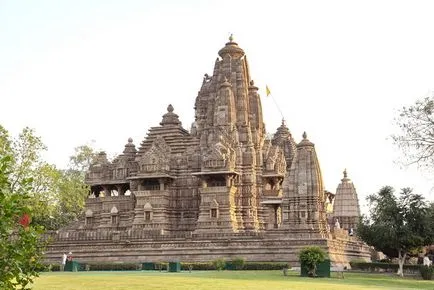 Templomok Khajuraho történetét és jellemzőit az indiai építészet