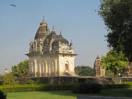 Templomok Khajuraho történetét és jellemzőit az indiai építészet