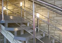 Stairway бетон и ъгъл на похода, odnomarshevaya до втория етаж, как да се направи най-много,