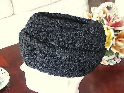 Care este Balaclava și cum să poarte - Balaclava (frizură) wikipedia